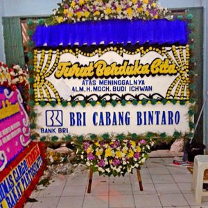 bunga papan duka cita